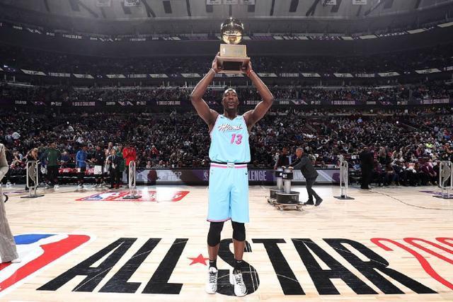 奇才逆转黄蜂终结16连败 鹈鹕力克76人3连胜